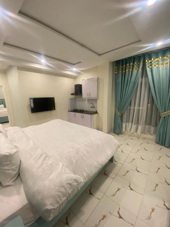 Luxe Suites Bahria Town Lahore Exteriör bild