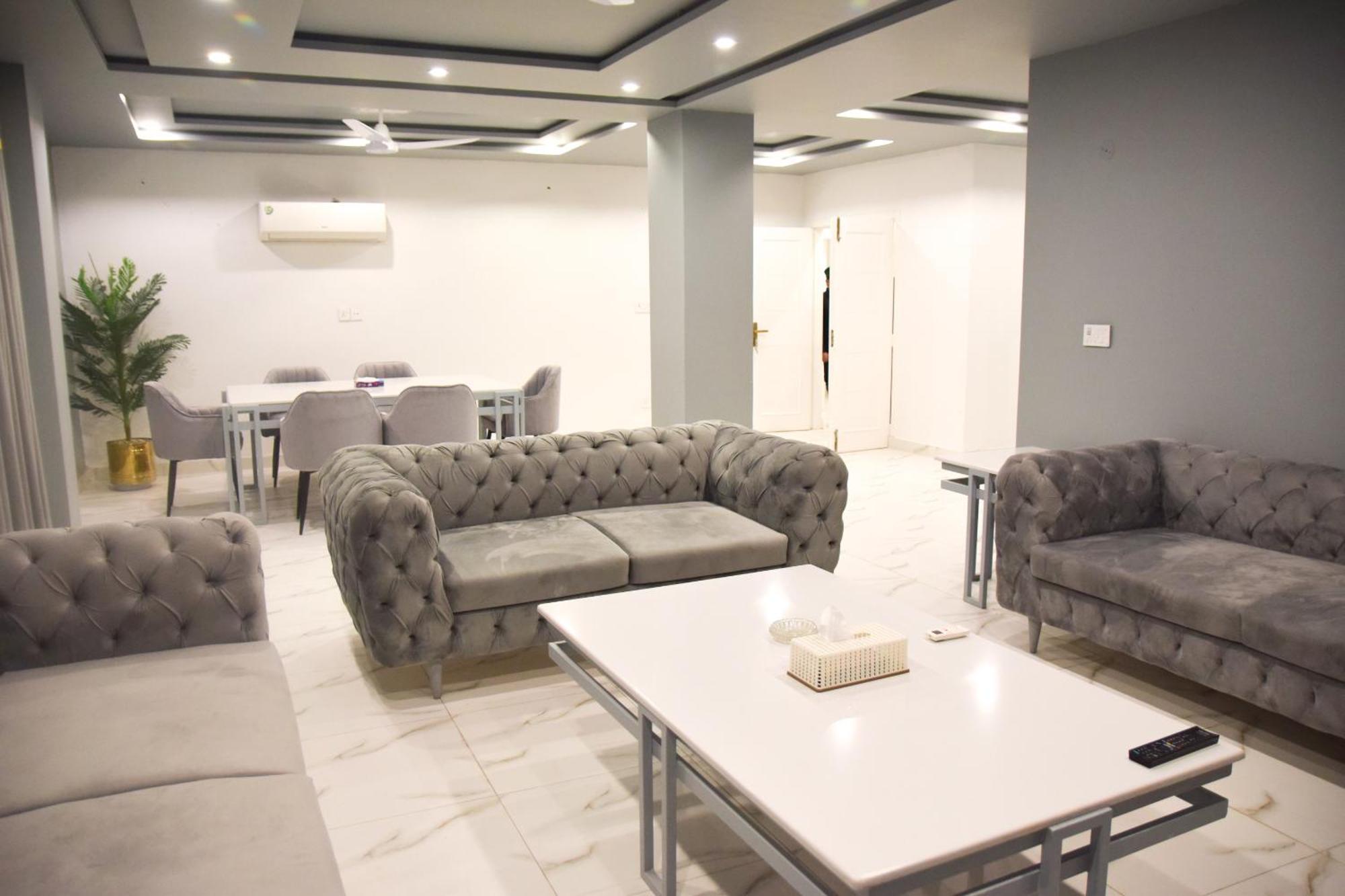 Luxe Suites Bahria Town Lahore Exteriör bild