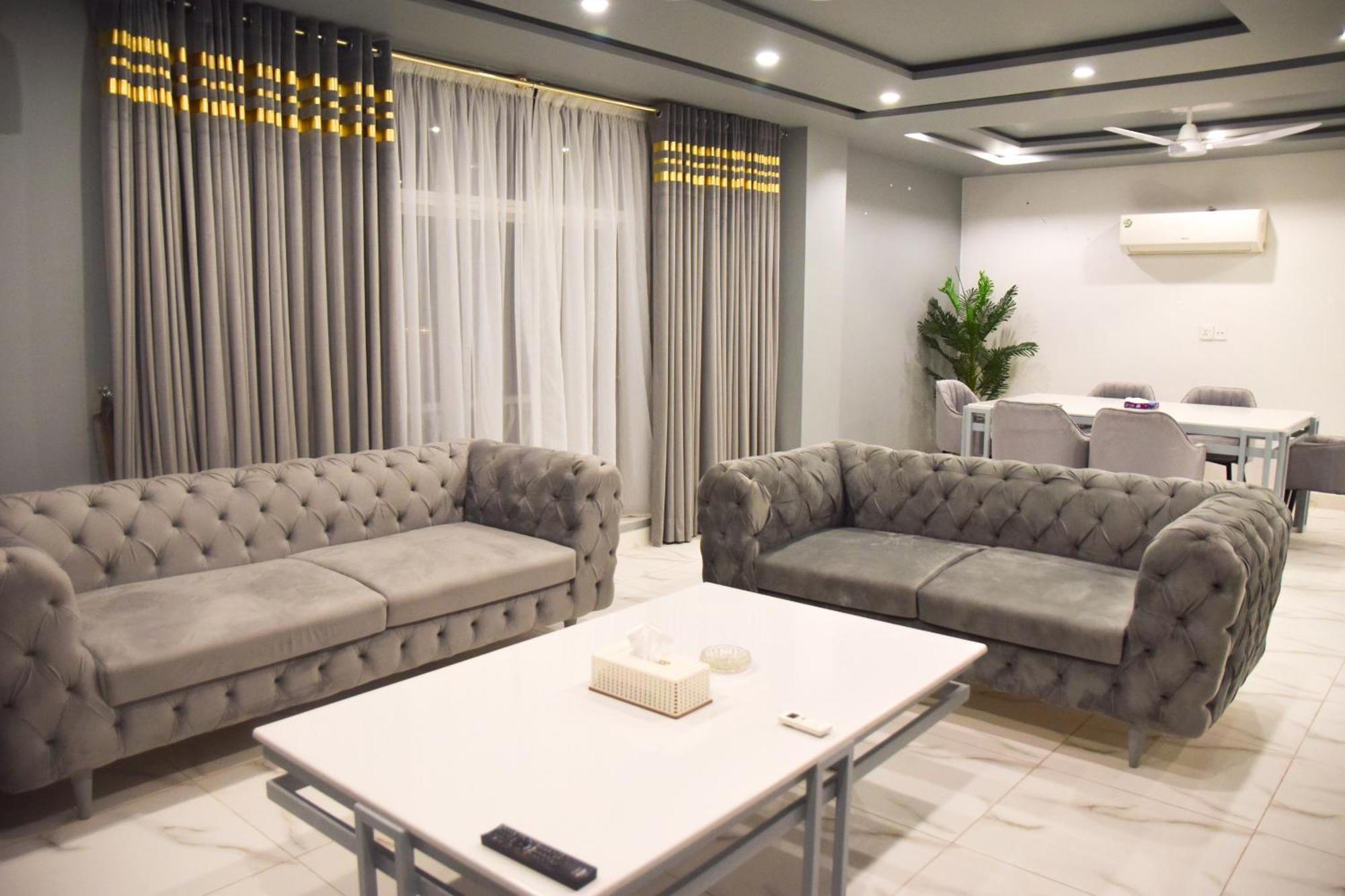 Luxe Suites Bahria Town Lahore Exteriör bild